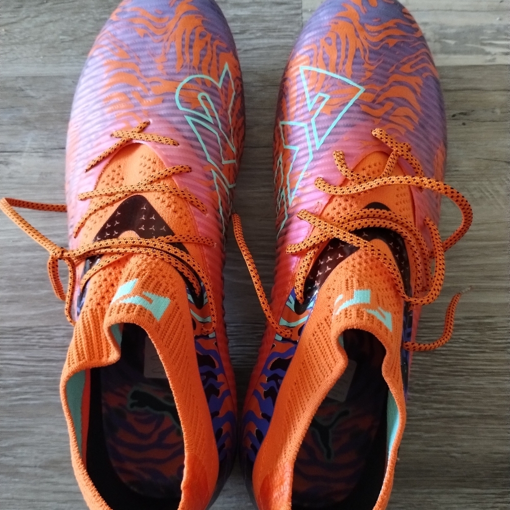 Puma FUTURE 8 ULTIMATE CREATIVITYMen's Firm Ground Soccer Cleats sz 9.5